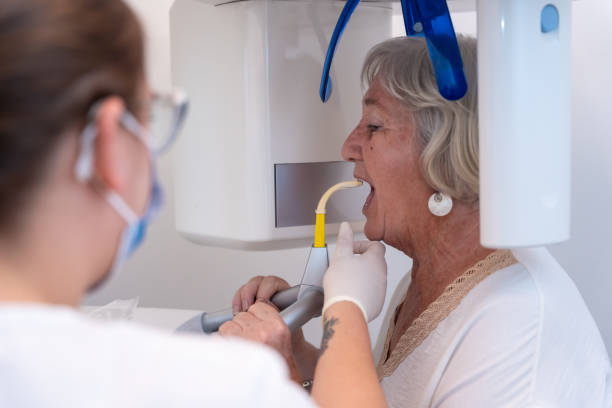 Best Emergency Tooth Extraction in Oral City, FL